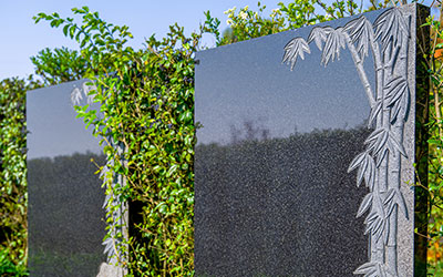 昆明抚仙湖人文纪念园墓碑款式实拍照片