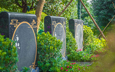 昆明抚仙湖人文纪念园墓碑样式